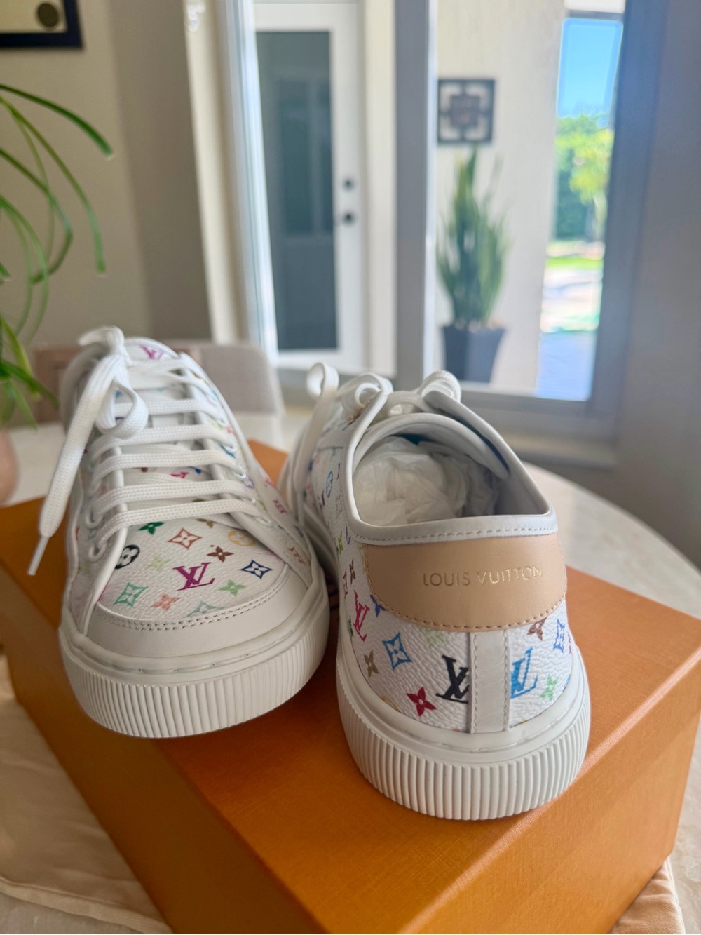 Louis Vuitton White Multicolor Monogram Low-Top Sneakers - Picture 6 of 8